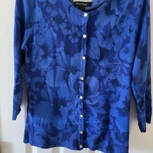 White House Black Market Blue Floral Cardigan Tee Size S 🌺💙
